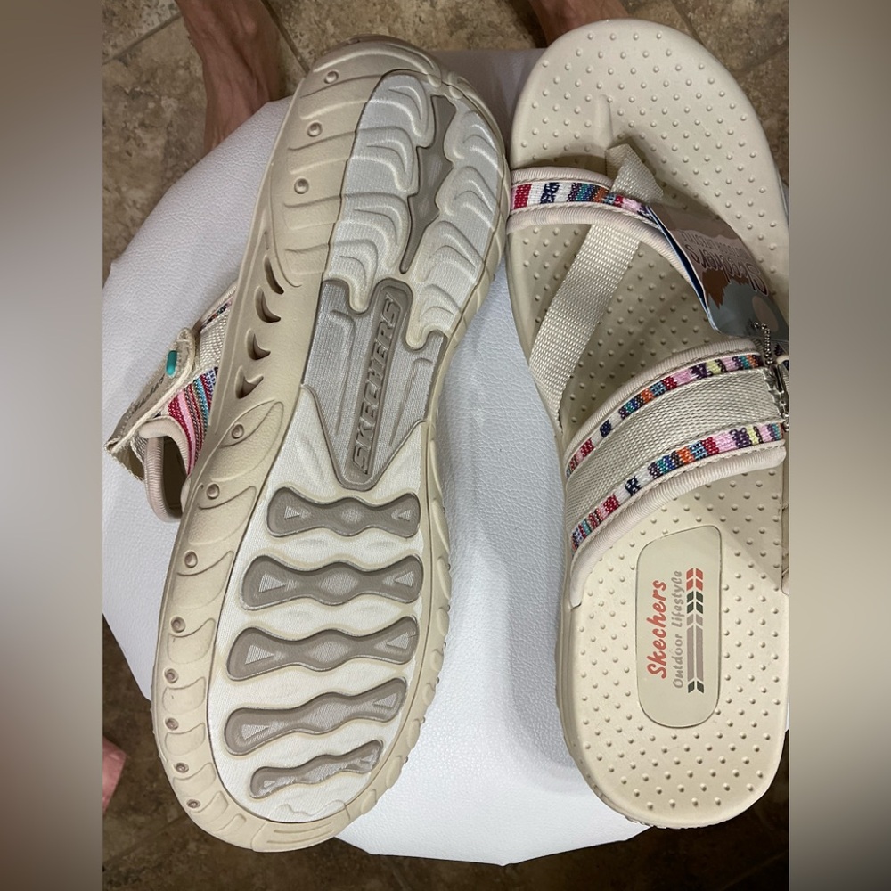 NWT Skechers Ladies Mad Swag Beige Sandals with Colorful Straps Size 10 - Picture 7 of 7